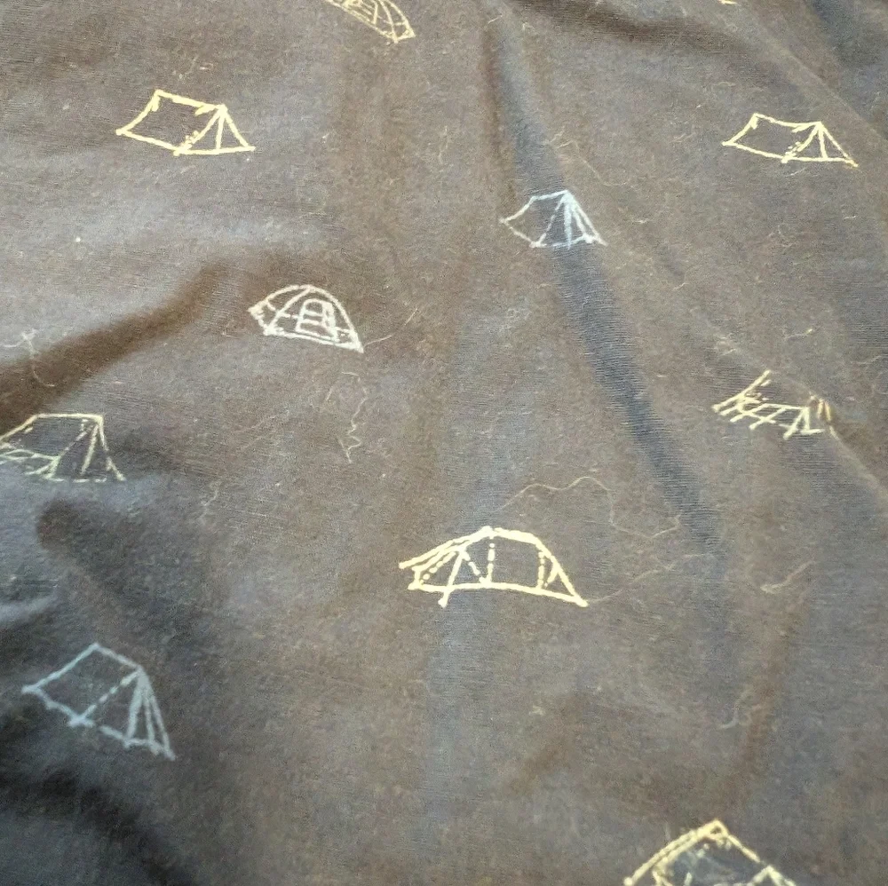 Eddie Bauer Mens 42 Flat Front Tent Pattern Shorts, Navy